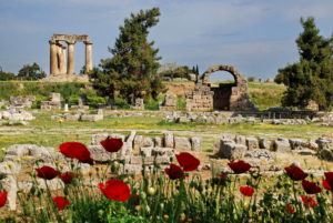 Agora und Apollontempel in Korinth